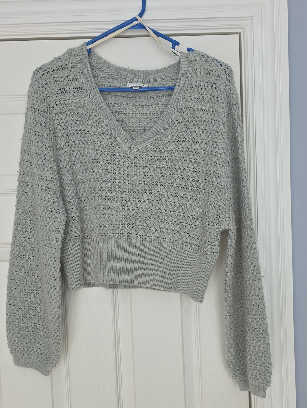 True Craft Light Gray Open-Knit V-Neck Cropped Sweater